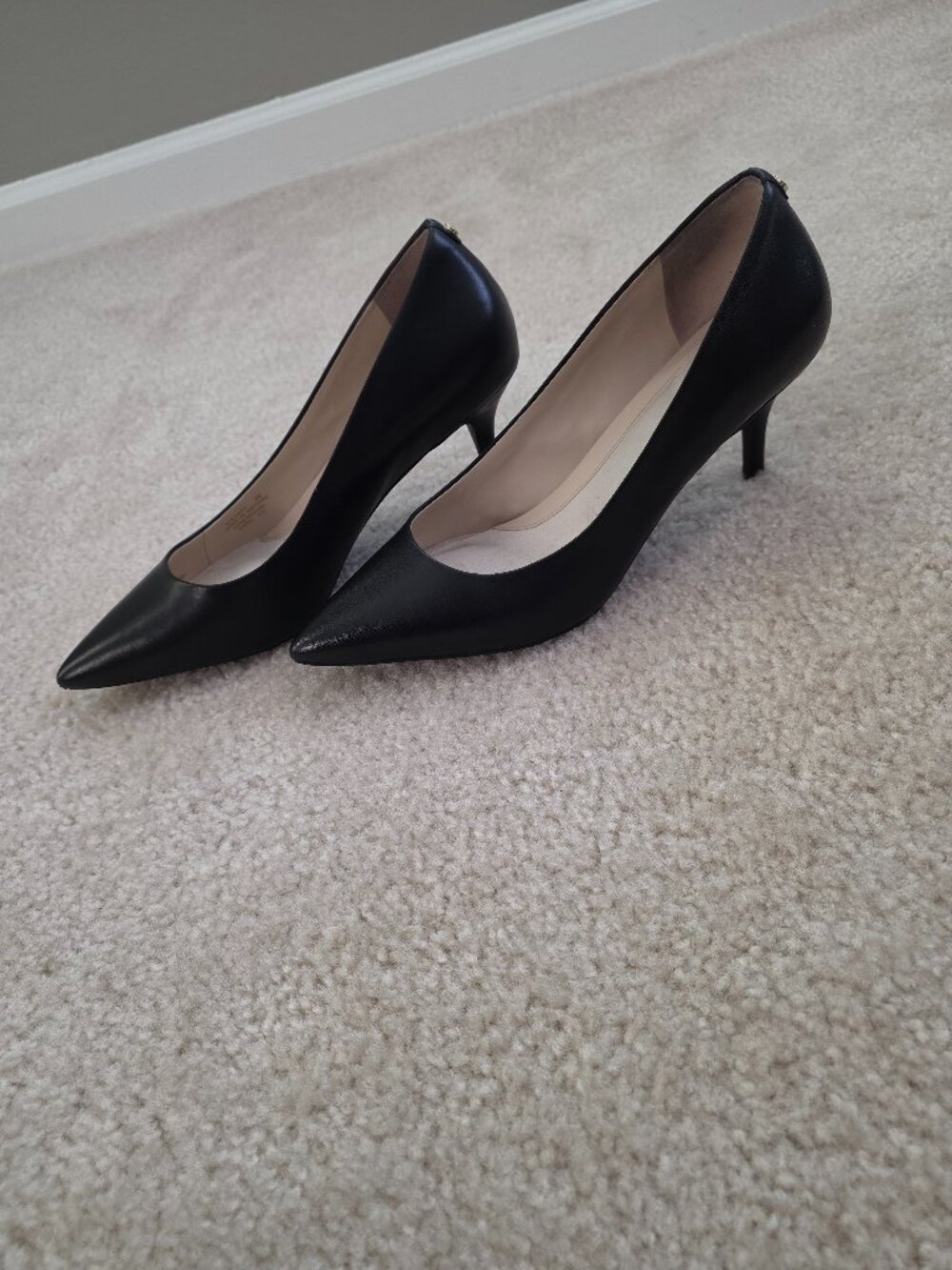Cole Haan, The Go-To Park leather pumps, Black, Size 8.5